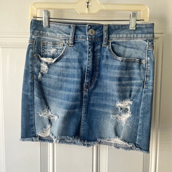 American Eagle Hi Rise Super Stretch Denim Mini Skirt Distressed - Picture 1 of 5